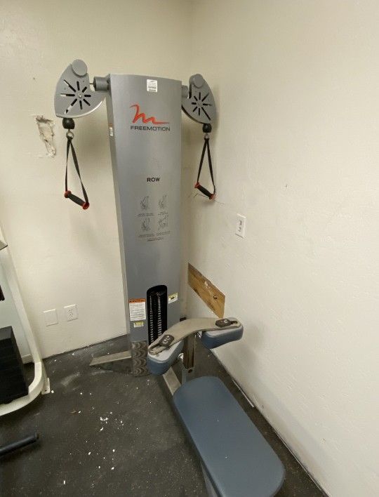 Free Motion Row