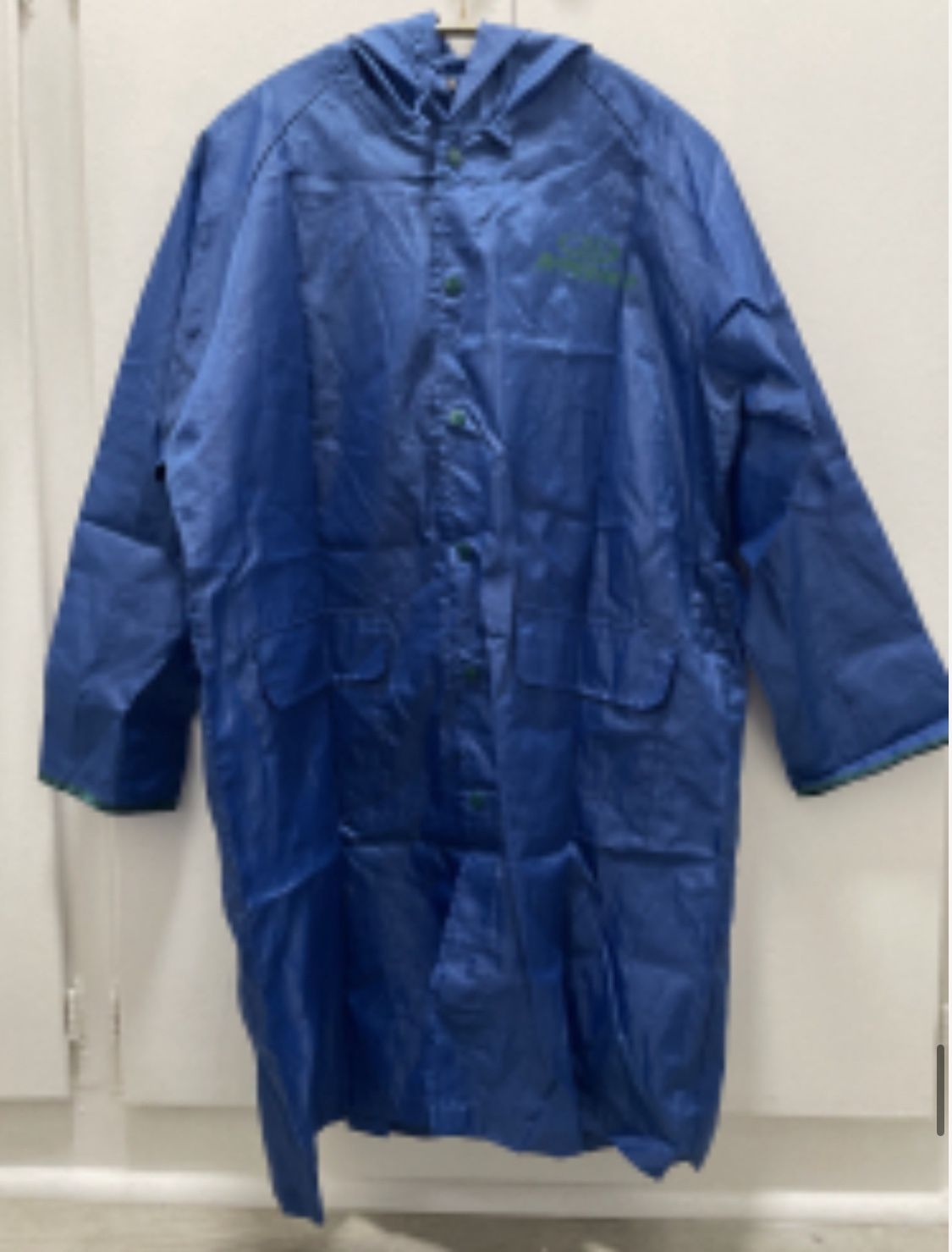 👦 Kids Raincoat with Hood – Size 140cm – Great Condition