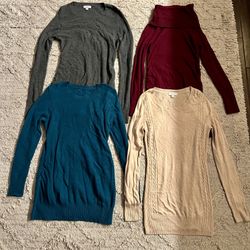 Maternity sweaters size small, stretchy