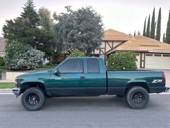 1998 Chevrolet Suburban on offerup