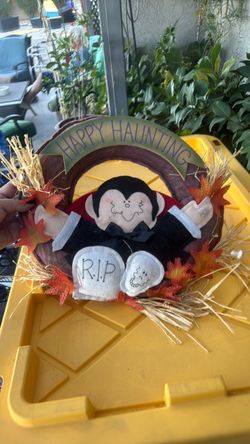 Happy Haunting Halloween Vampire Wreath