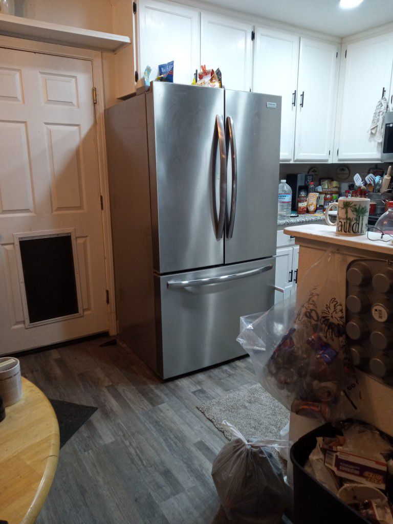 I Have One Frigidaire Gallery Refrigerator Under A Year Old And Excellent Condition