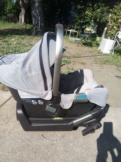 !! Baby Car seat  Nuna Pipa. Manufacturer Date 2022 No Plastic Ring For  Stroller