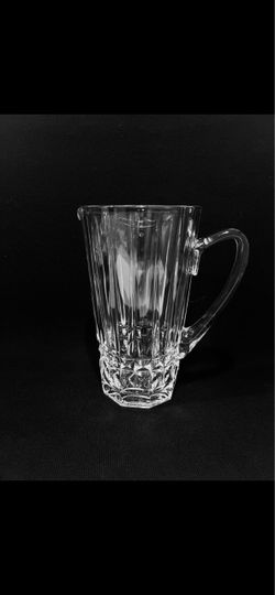 Vintage Val Saint Lambert Balmoral Crystal Pitcher Signed 7.5”. Beautiful sparkling pitcher is in excellent condition, signed on bottom. Size is 7.5” 