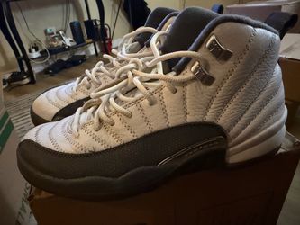 Air Jordan 12 Retro White Dark Grey. Size 6.5