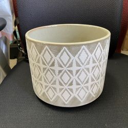 8 Inch planter 
