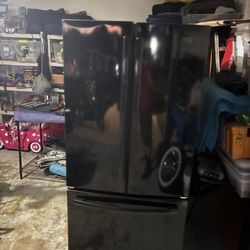 French Door Bottom Freezer 