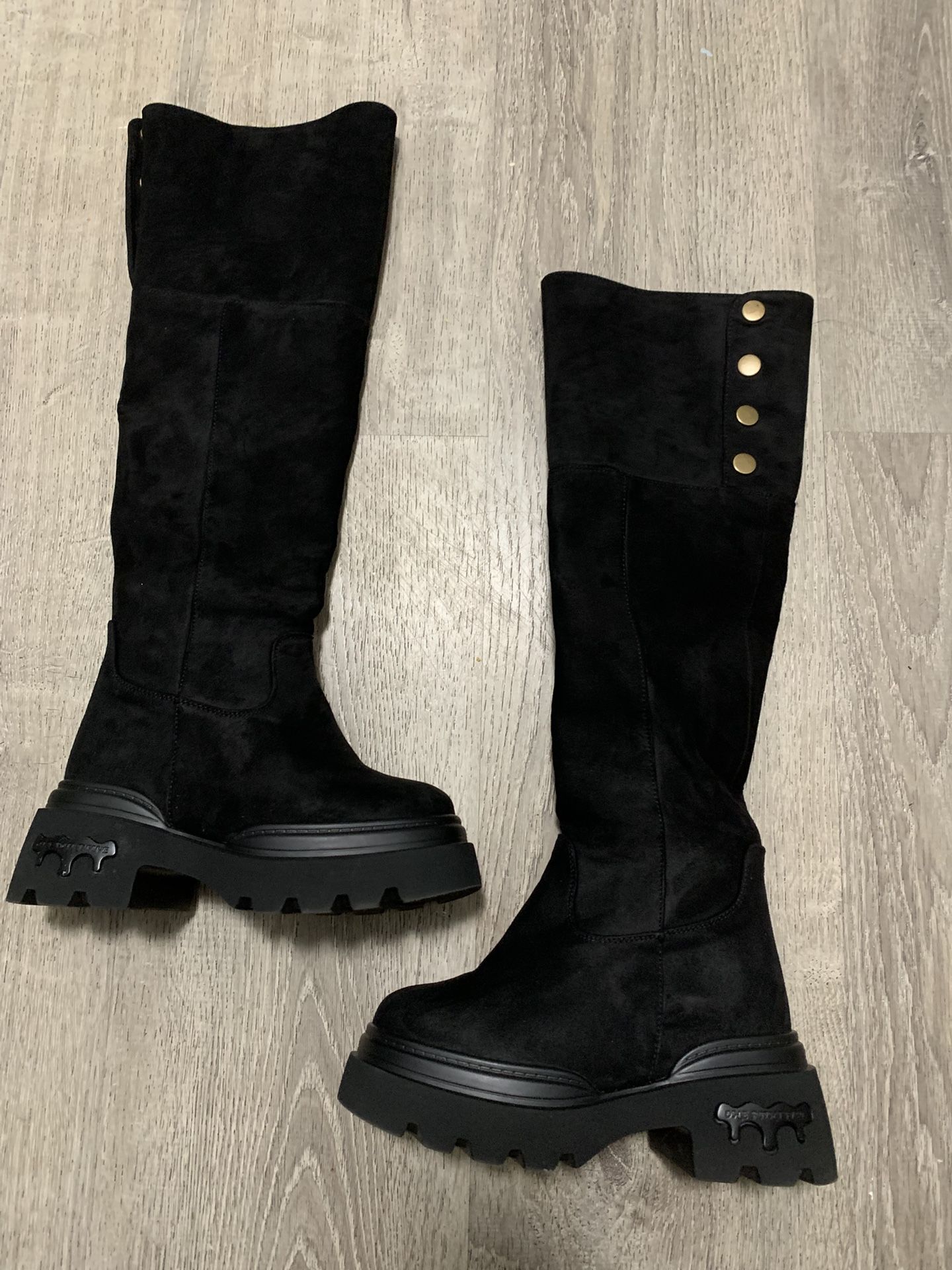 One Point Five Women’s Boots Size 225