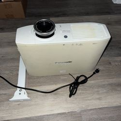 Panasonic Projector 