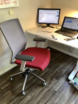 Ergonomic Rolling Office /Desk Chair — AMQ Solutions, Model: SIYA