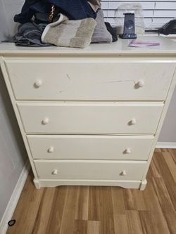 Dresser