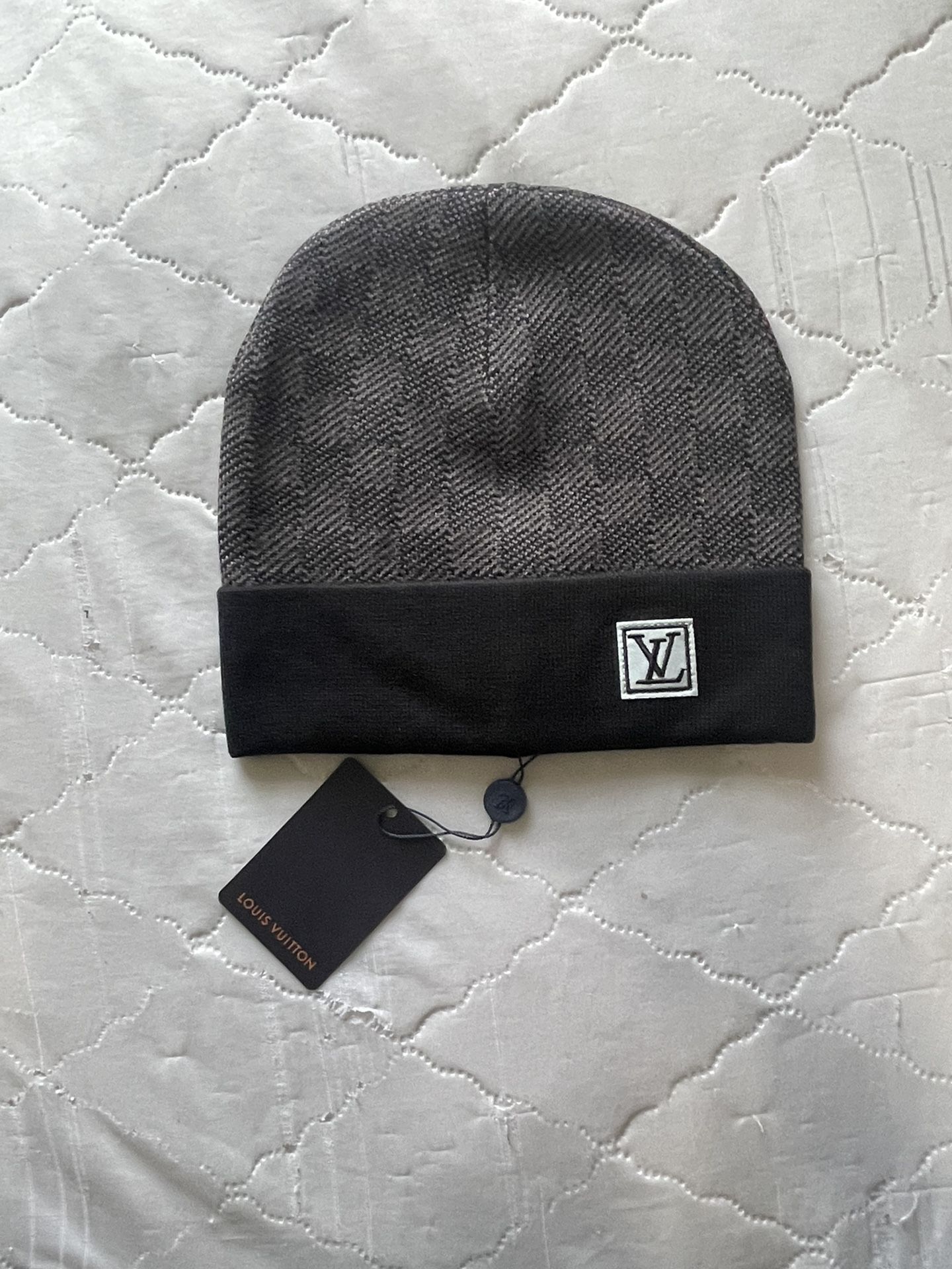 louis vuitton beanie grey for Sale in Longmont, CO - OfferUp