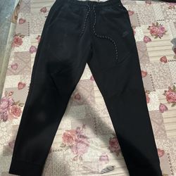 Black Nike Tech Pants