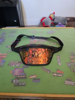 Womens fanny pack