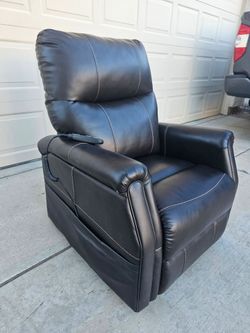 Powered Lift | Recliner Chair