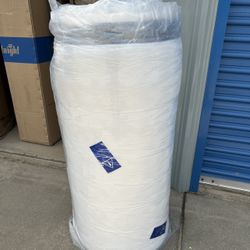 Brand New. 12” King Size Mattress. Hybrid MemoryFoam/innerspring Combination 