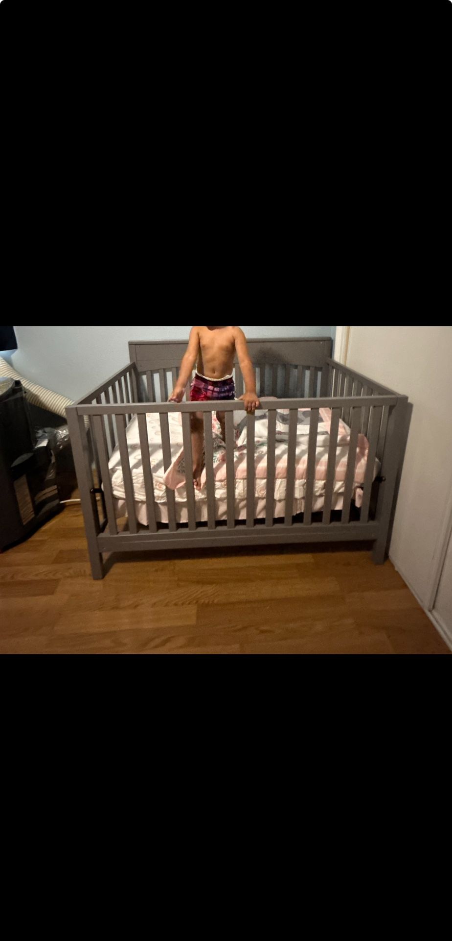 New convertible Crib W/ Mattress