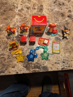 MISC MCDONALD'S HAPPY MEAL TOYS.