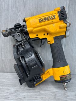 DeWalt DW45RN 15 Degree Pneumatic Coil Roofing Nailer (A1D032904)