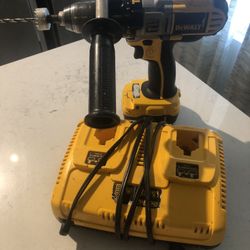 5 piece Dewalt drill set