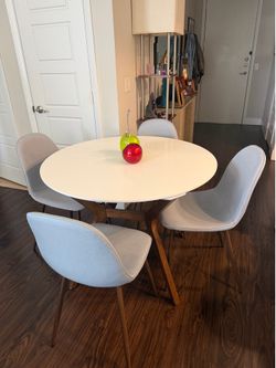 Dining set ( Table and 4 chairs )
