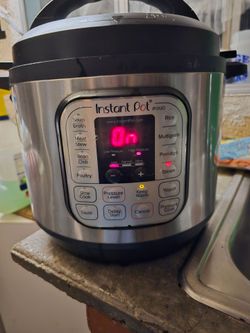 Instant Pot Duo Electric Pressure Cooker