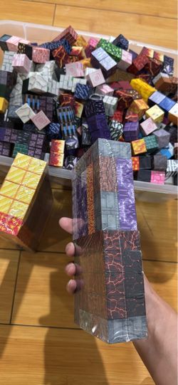 100 pieces Minecraft Paper Craft Block Lot