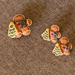 Gingerbread And Christmas Tree Pin And Earrings Set