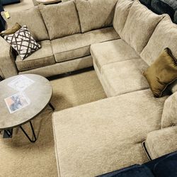 Free Delivery Cozy Sectional!