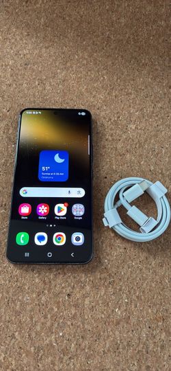 Samsung Galaxy S22 5g. Like New And Unlocked!