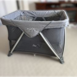 Nuna SENA Aire Playard, Granite + changer set + sheet set 