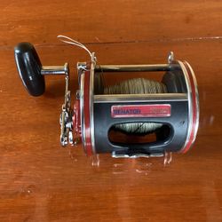  Penn Senator 113HLW Wide Spool - Like New