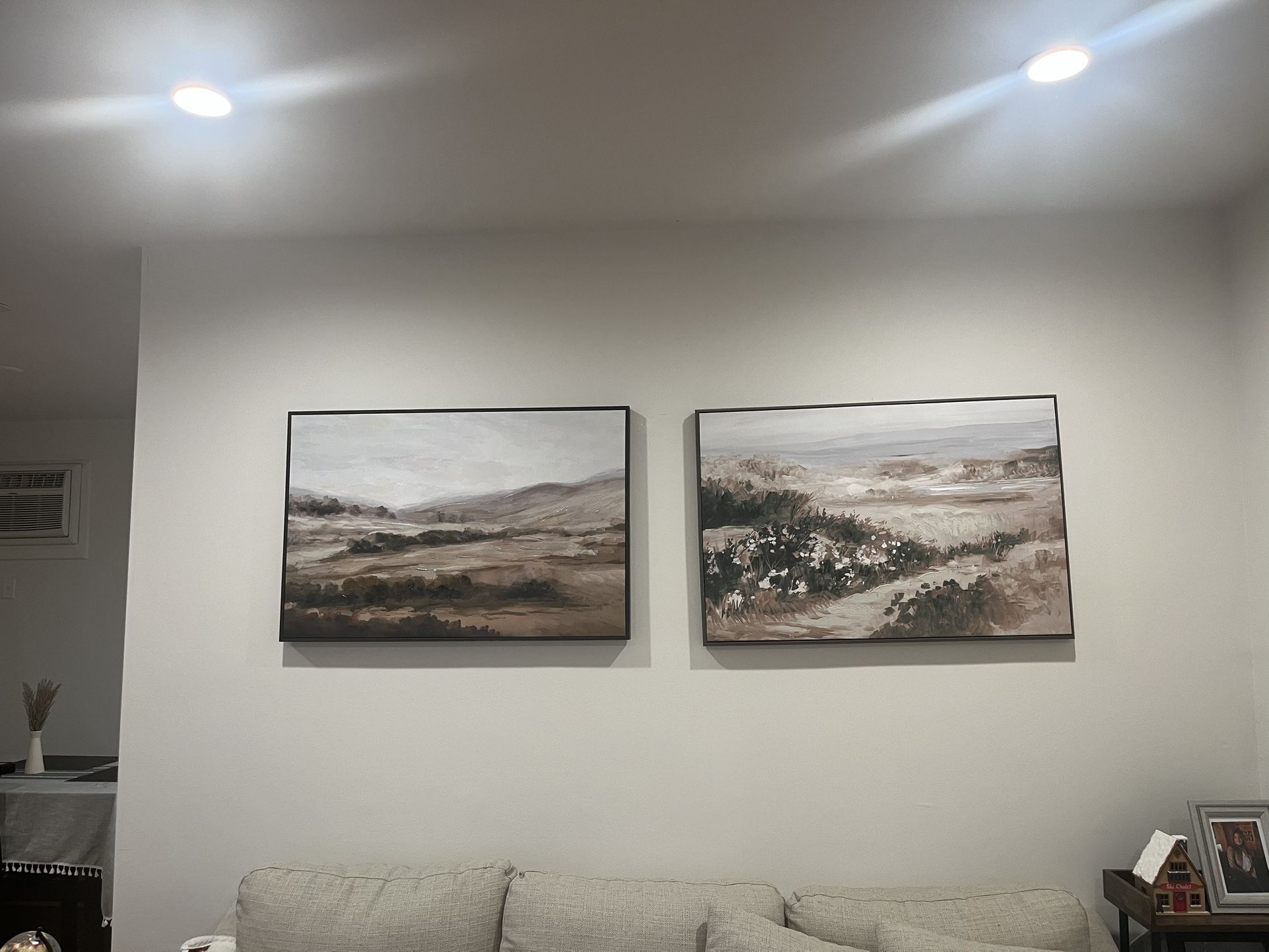 WALL DECOR NEW. LIVING ROOM ART