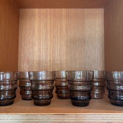 6 cute curvy accent glasses