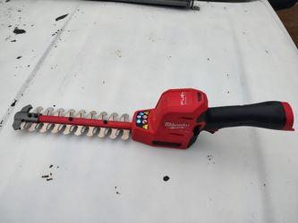 Milwaukee M12 hedge trimmer $110