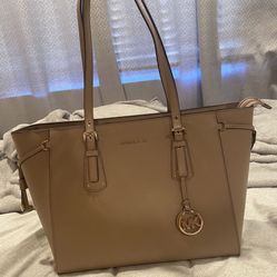 Authentic Michael Kors purse