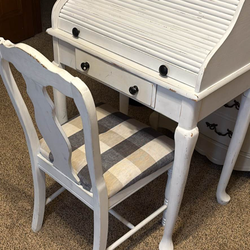 Sweet roll top desk and chair