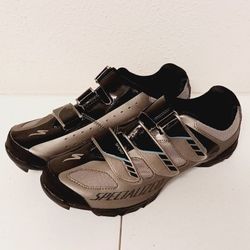 BIKE Shoes Specialized Size 9