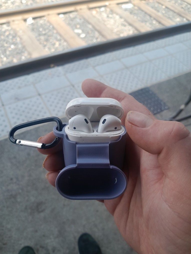 Airpods