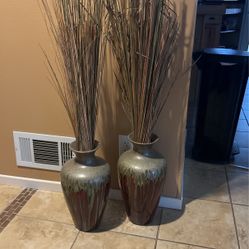 Home Decor/ Vases / Dried Grass