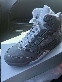 Wolf grey Retro Jordan 5s