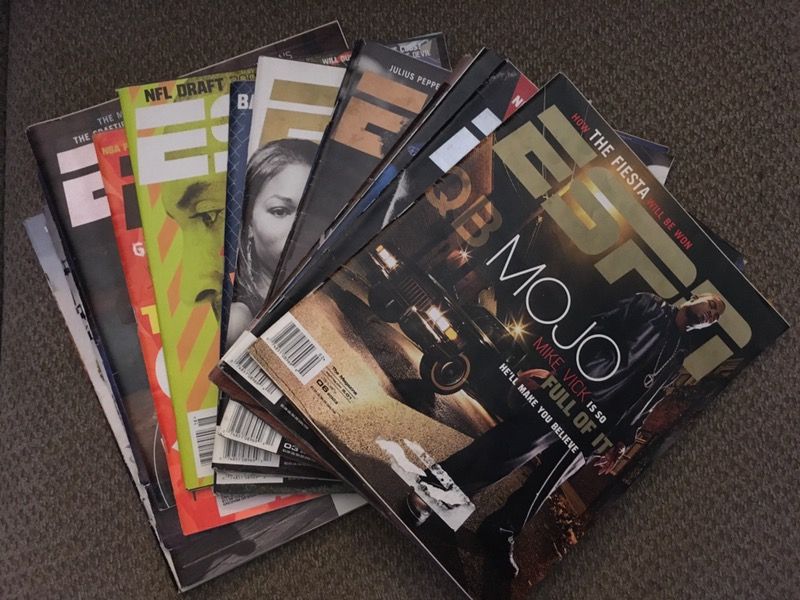CURRENTLY NOT AVAILABLE Bundle of 13 2003 ESPN Magazines MAKE OFFER!