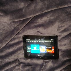 Amazon Tablet Has One Scratch But Works