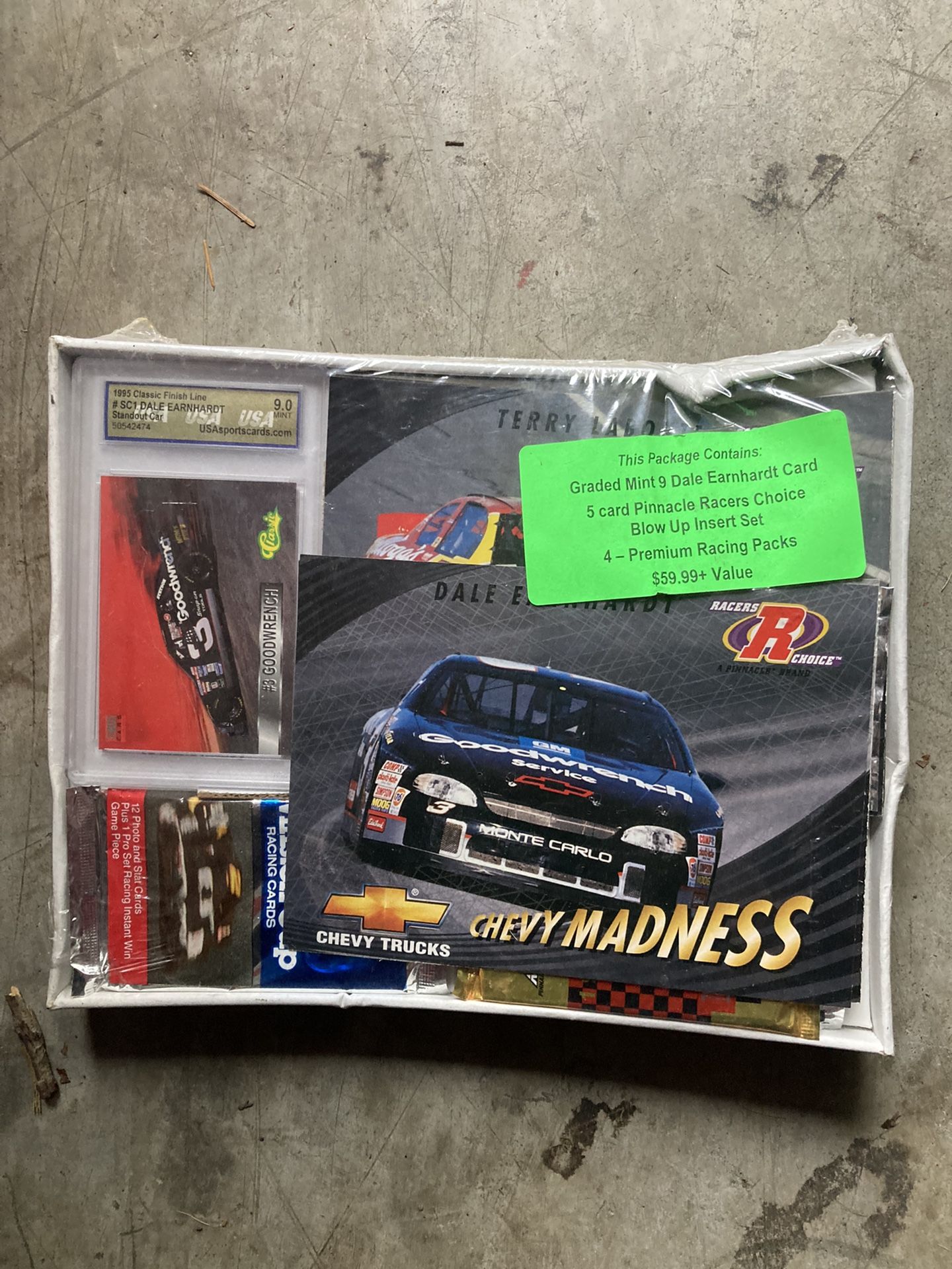 Dale Earnhardt Collector Set