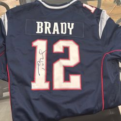 Tom Brady Signed Jersey