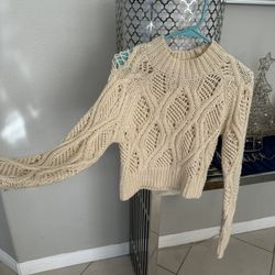 Women Sweaters Stylish Size S And M Crop And Knitted 