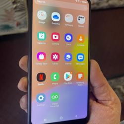 Working Perfectly Fine. No Cracks No Damage 