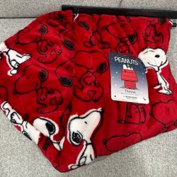Snoopy peanuts Christmas blanket throw