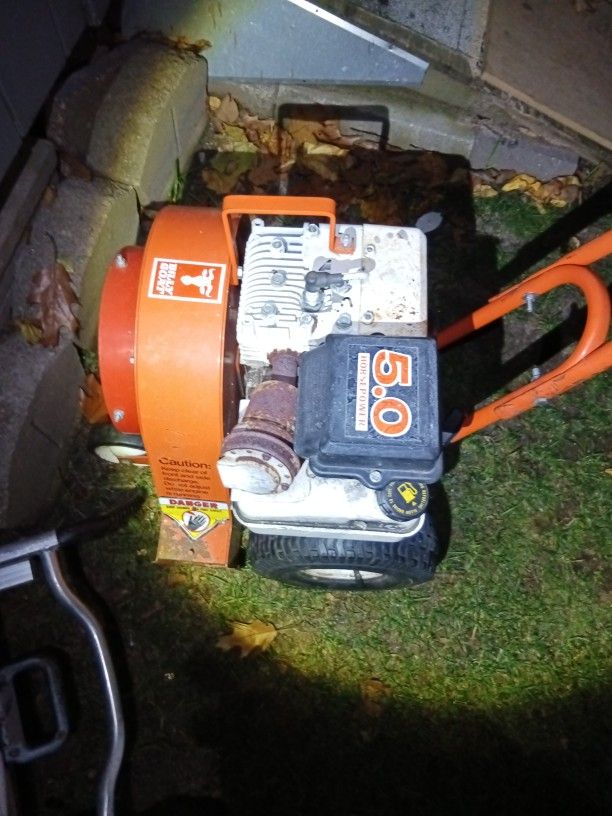 Billy Goat Gas Powered Leaf Blower 5.0 Horsepower Mint Condition