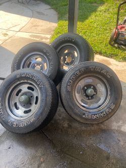 TIRE CLASSIC Set OF 4 ALL FOR $500